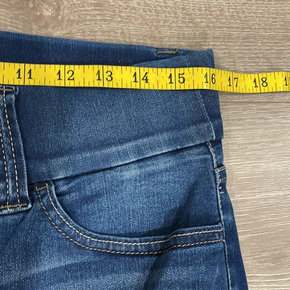 NWOT Lee Riders Pull On Waist Smoother Straight Leg Denim Jeans 8P - Picture 8 of 15